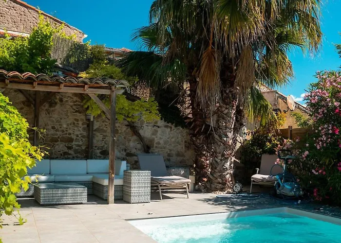 Le Belvédère Hébergement de vacances Sauzet (Gard)